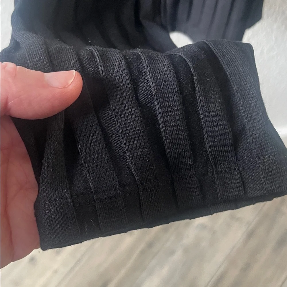 Vince Black Pleated Button-Down Cardigan - Picture 8 of 9